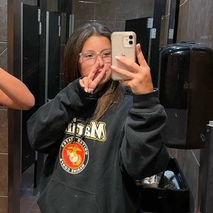 Meet your Posher, Sofia